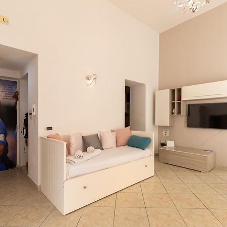 Apartment With Sea View With 2 Lifts Above Montesanto! Napoli Dış mekan fotoğraf