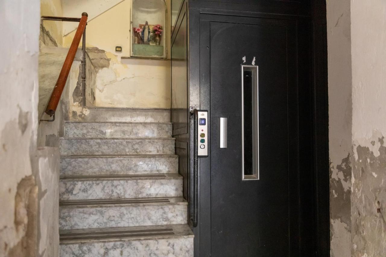 Apartment With Sea View With 2 Lifts Above Montesanto! Napoli Dış mekan fotoğraf