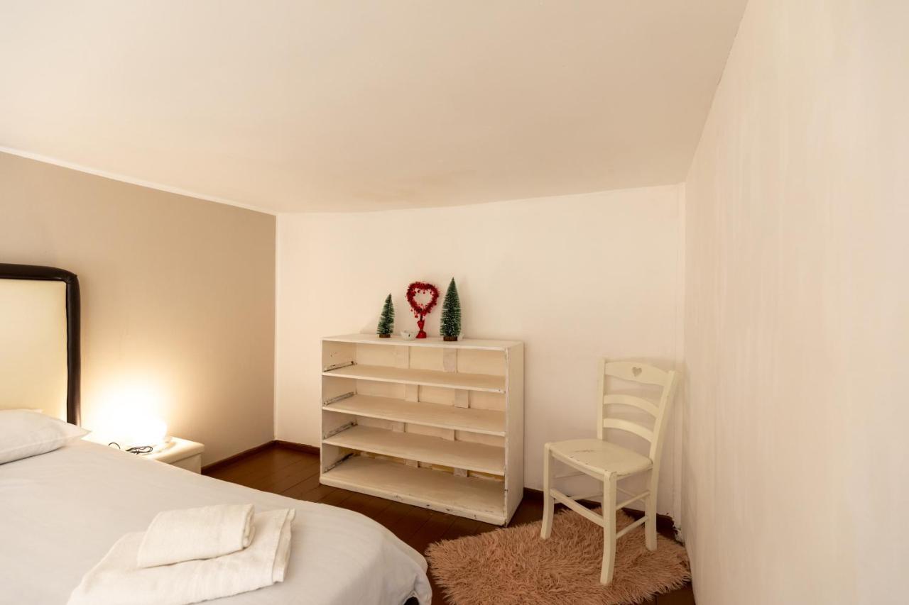 Apartment With Sea View With 2 Lifts Above Montesanto! Napoli Dış mekan fotoğraf